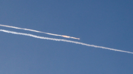  الجيش الإسرائيلي يعترض صواريخ أطلقت من إيران 