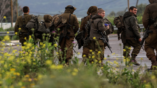  "نيران صديقة" تقتل إسرائيليًا قرب الحدود اللبنانية 