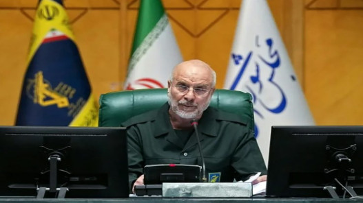  رئيس البرلمان الإيراني قاليباف يزداد نفوذا في دوائر صنع القرار 