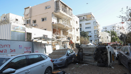  الحرب متواصلة في الشرق الأوسط بعد إعلان ترامب المفاجئ عن مفاوضات مع إيران 