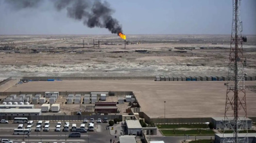  سقوط طائرة مسيرة داخل حقل مجنون النفطي في العراق دون أن تنفجر 