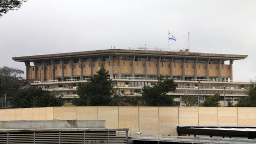  البرلمان الإسرائيلي يقر زيادة هائلة في ميزانية الدفاع 