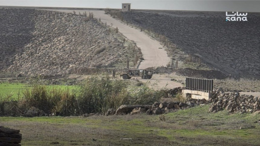  مقتل سوري إثر استهدافه من دبابة إسرائيلية جنوبي سوريا 