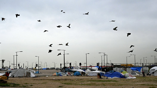  موجة نزوح كبيرة في بلدة كفرحتى جنوبي لبنان عقب إنذار إسرائيلي 