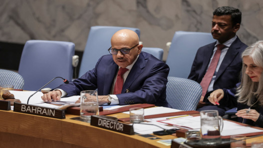  البحرين: إغلاق مضيق هرمز يهدد حياة ملايين البشر 