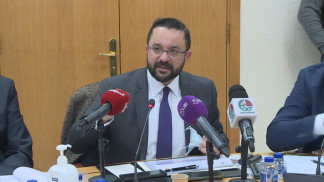 وزارة المالية: لا صحة لمغادرة الوزير العسعس الفريق الحكومي