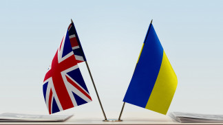 بريطانيا تعلن قرارها سحب بعض الموظفين وأقاربهم من سفارتها في أوكرانيا